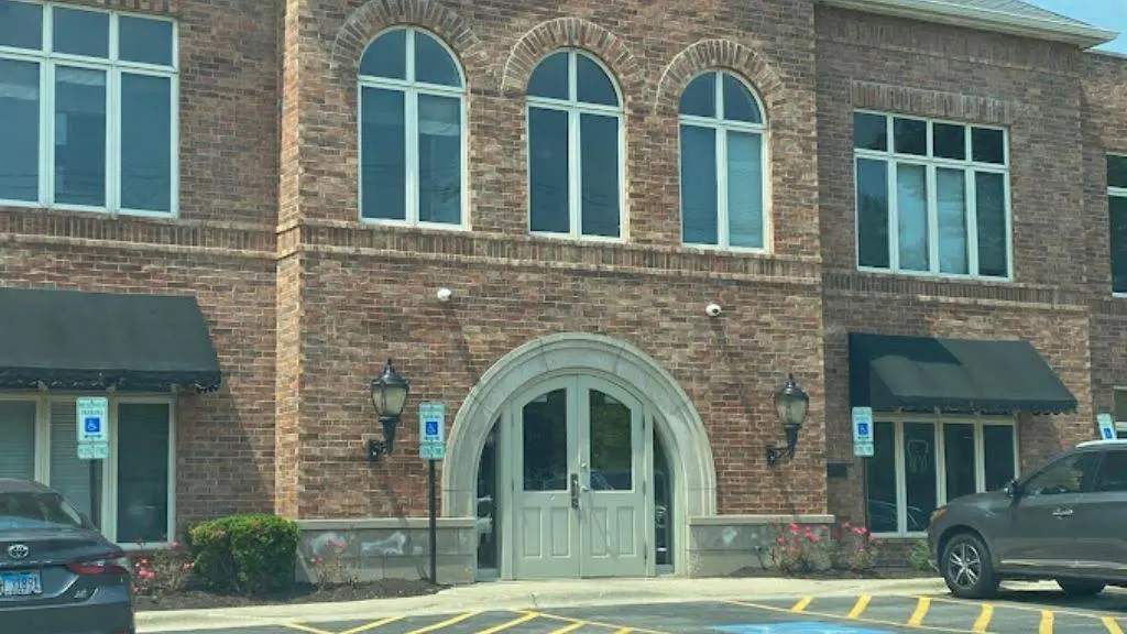Jay A. Wygodny, DMD - Professional dental clinic exterior with modern facilities
