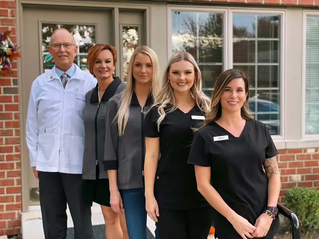 Frankfort Implant Dentistry - Professional dental clinic exterior with modern facilities