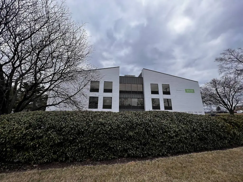 Silver Spring Dental Center - Professional dental clinic exterior with modern facilities