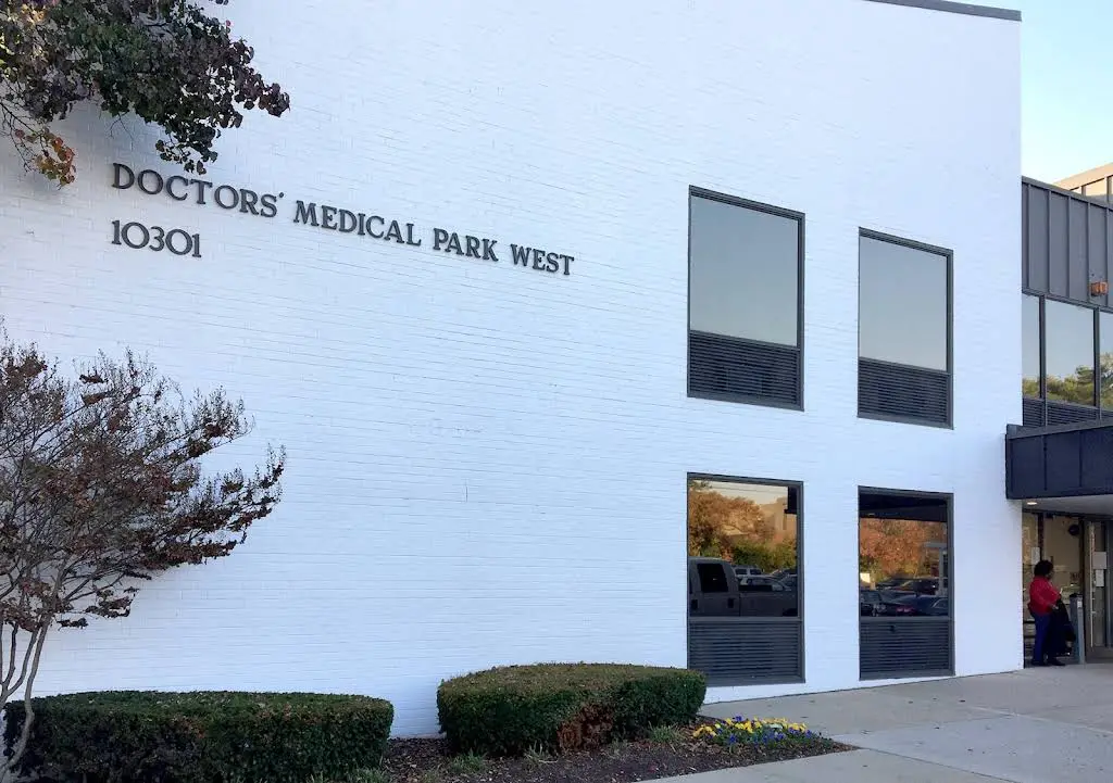 ASE Dental - Professional dental clinic exterior with modern facilities