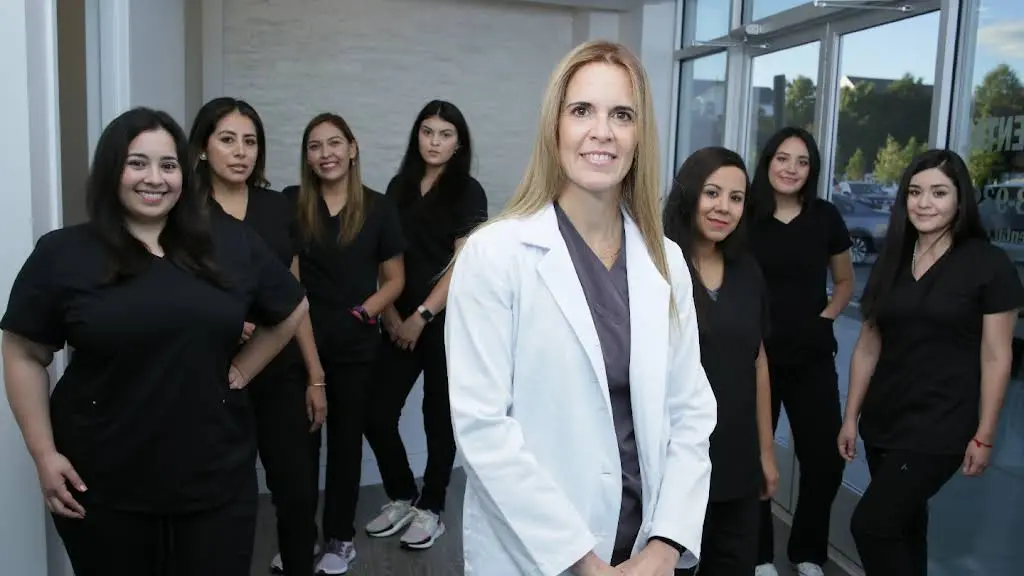 Top Dental - Professional dental clinic exterior with modern facilities