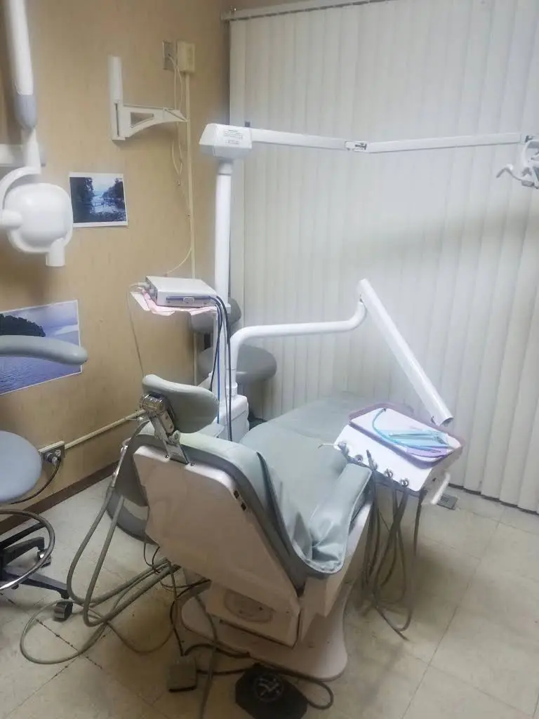 Amazing Touch Dental - Professional dental clinic exterior with modern facilities
