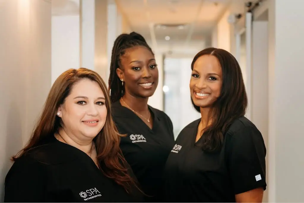 SPA Orthodontics - Professional dental clinic exterior with modern facilities