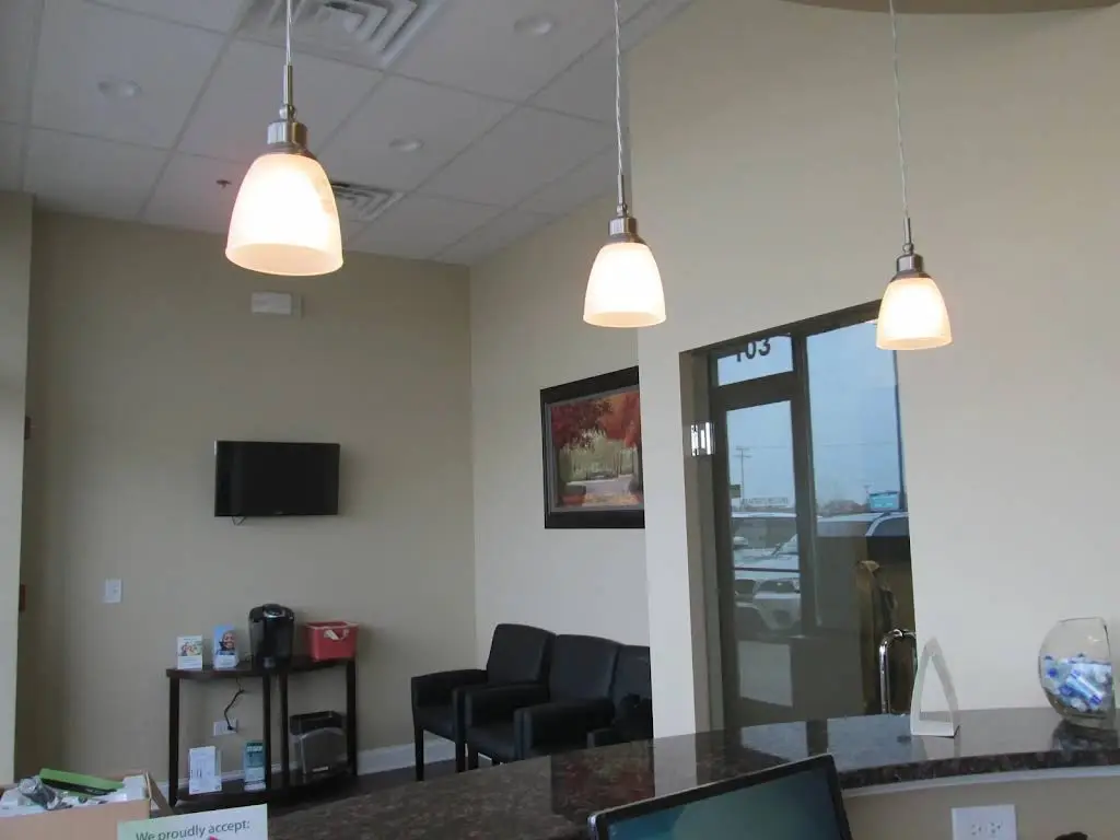 Pingree Smile Center - Professional dental clinic exterior with modern facilities