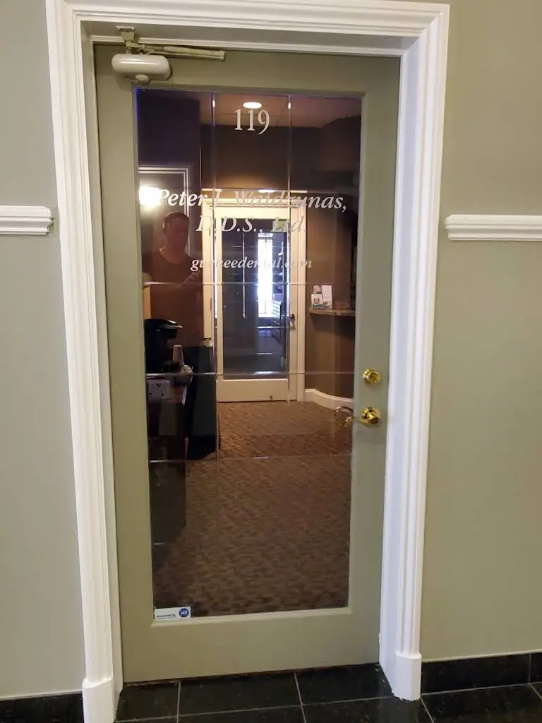 Peter J Waidzunas Ltd - Professional dental clinic exterior with modern facilities