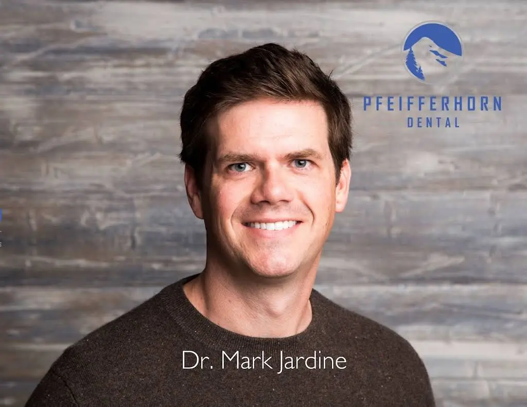 Pfeifferhorn Dental - Professional dental clinic exterior with modern facilities