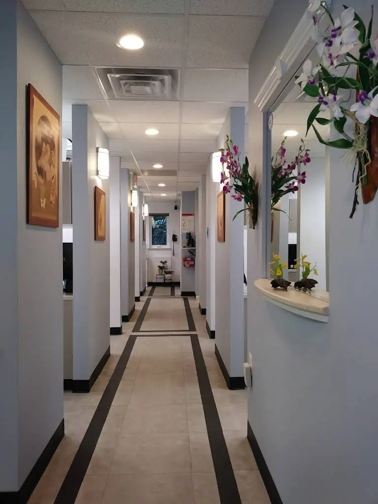 DUYMAN PHAN, DDS. Family & Cosmetic Dentistry - Professional dental clinic exterior with modern facilities
