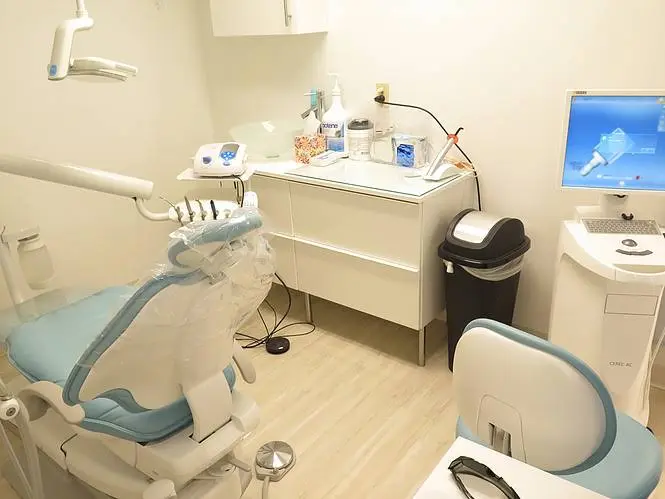 YoungSmile Dental - Professional dental clinic exterior with modern facilities