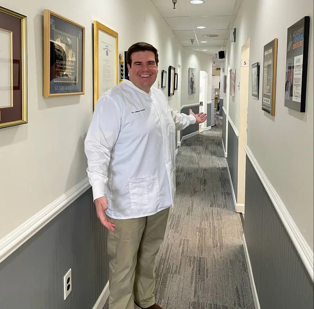 Dulac Dental of Springfield - Professional dental clinic exterior with modern facilities