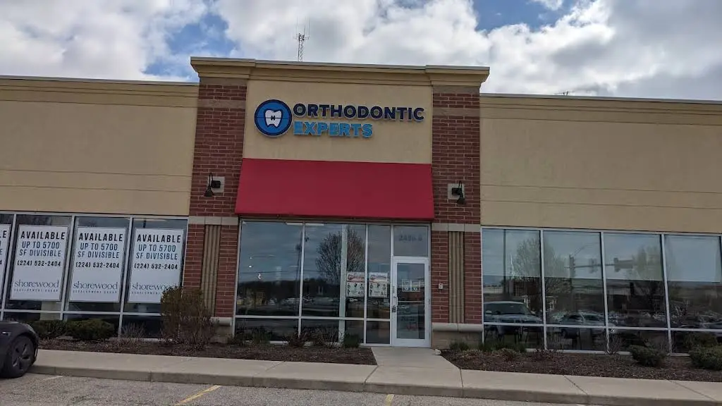 Orthodontic Experts Sycamore - Professional dental clinic exterior with modern facilities