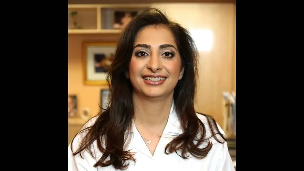 Sherry Kazerooni, DDS, LVIF - Professional dental clinic exterior with modern facilities