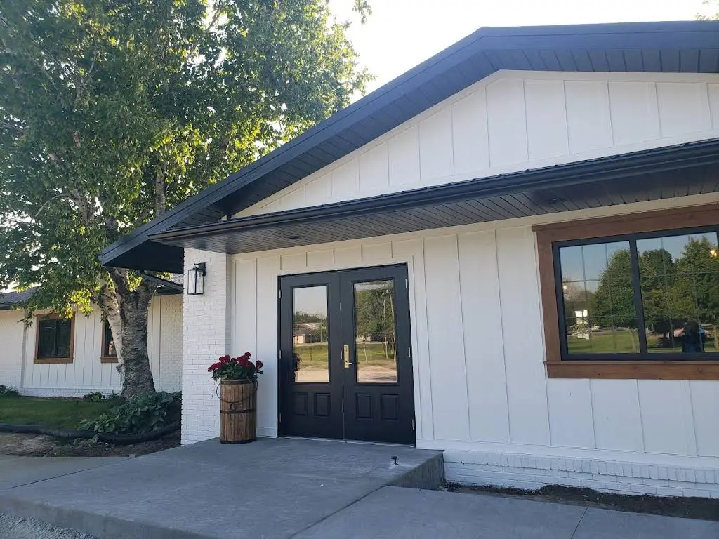 Kalona Family Dental - Professional dental clinic exterior with modern facilities