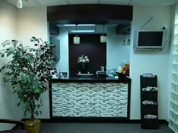 Gateway Dental Dr. William Swann DDS - Professional dental clinic exterior with modern facilities