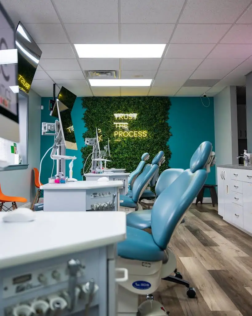 Elite Orthodontics Bowie MD - Professional dental clinic exterior with modern facilities