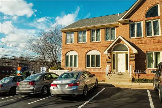 3611 Dental - Professional dental clinic exterior with modern facilities