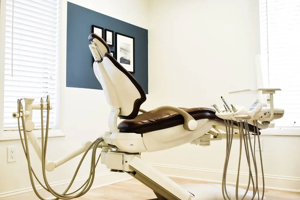 District Dental Group - Fairfax - Professional dental clinic exterior with modern facilities