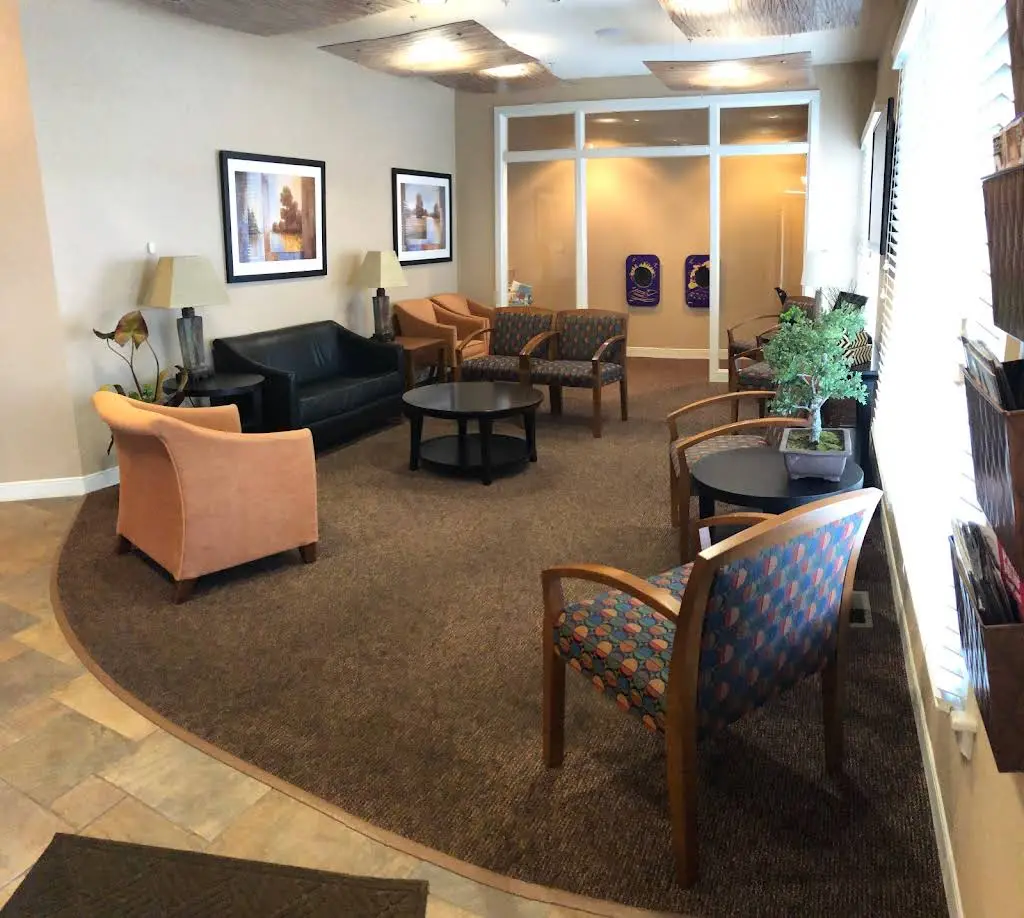 Sycamore Dentistree - Professional dental clinic exterior with modern facilities