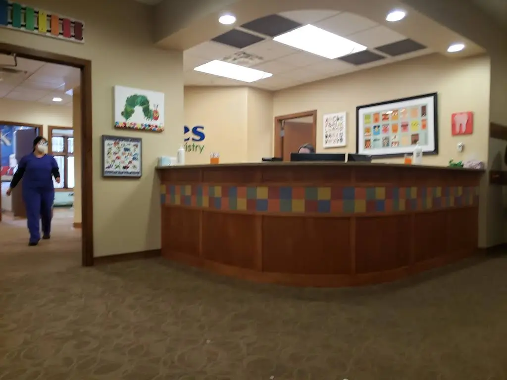 Davies Pediatric Dentistry - Professional dental clinic exterior with modern facilities