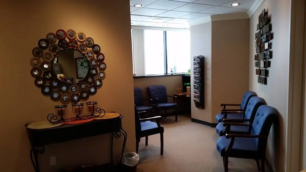 Kraklow Family Dentistry - Professional dental clinic exterior with modern facilities