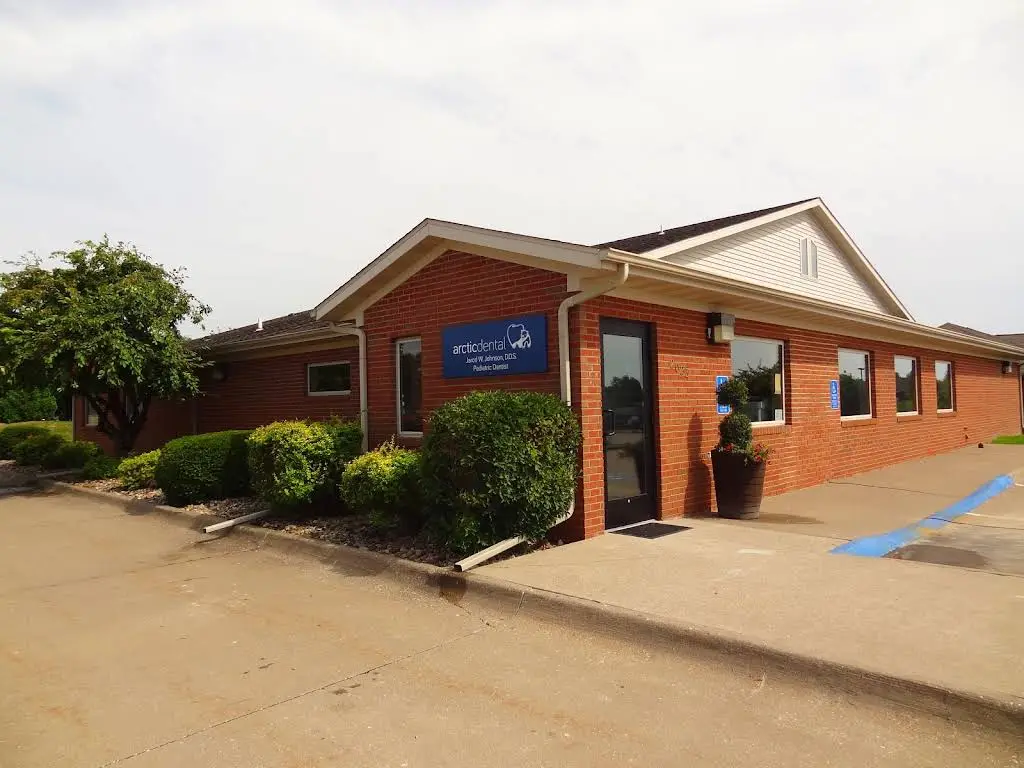 Arctic Dental, PLC - Professional dental clinic exterior with modern facilities