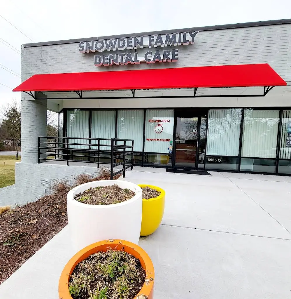 Snowden Family Dental Care - Professional dental clinic exterior with modern facilities