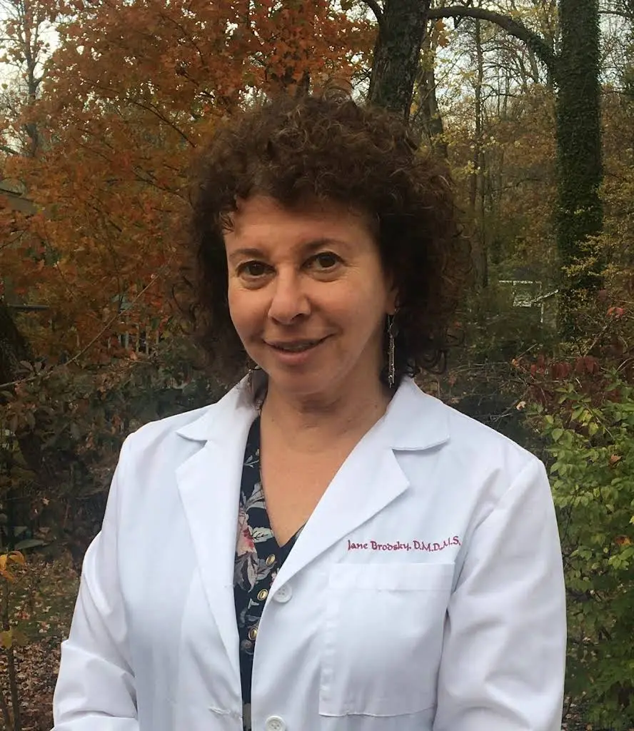 Dr. Jane Brodsky and Associates - Professional dental clinic exterior with modern facilities