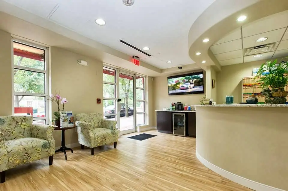 Rockville Smiles - Professional dental clinic exterior with modern facilities