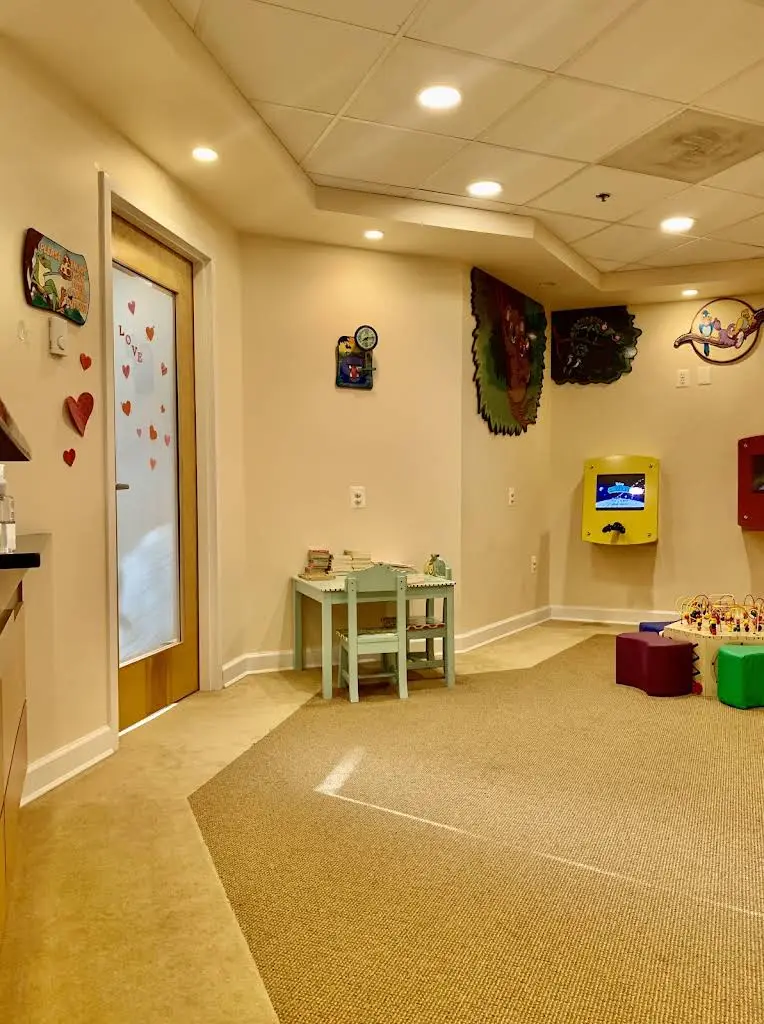 Sunny Smiles Pediatric and Family Dentistry - Professional dental clinic exterior with modern facilities
