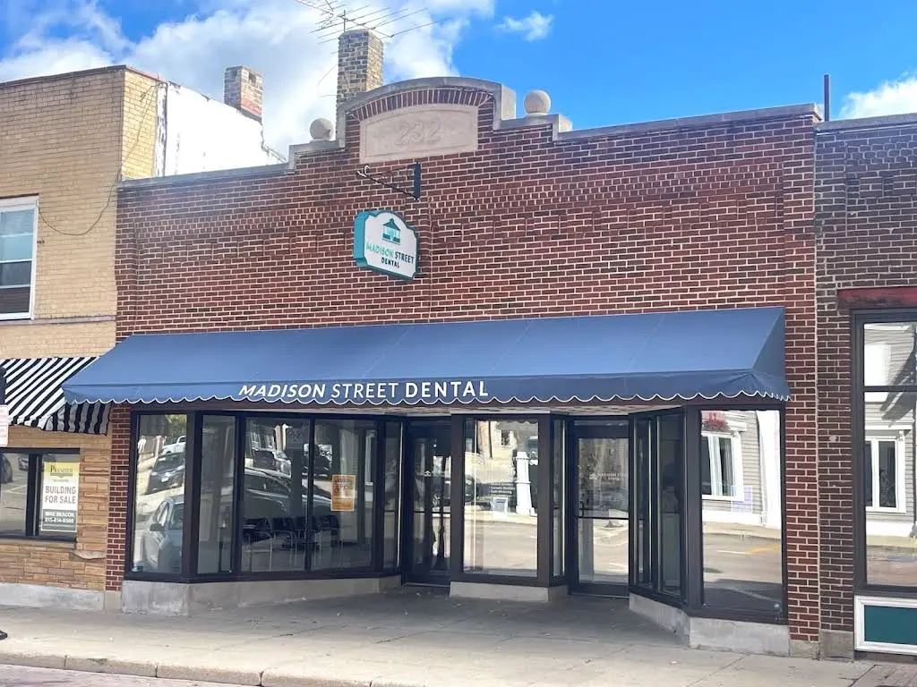Madison Street Dental - Professional dental clinic exterior with modern facilities