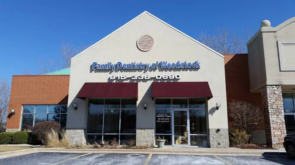 Family Dentistry Of Woodstock - Professional dental clinic exterior with modern facilities