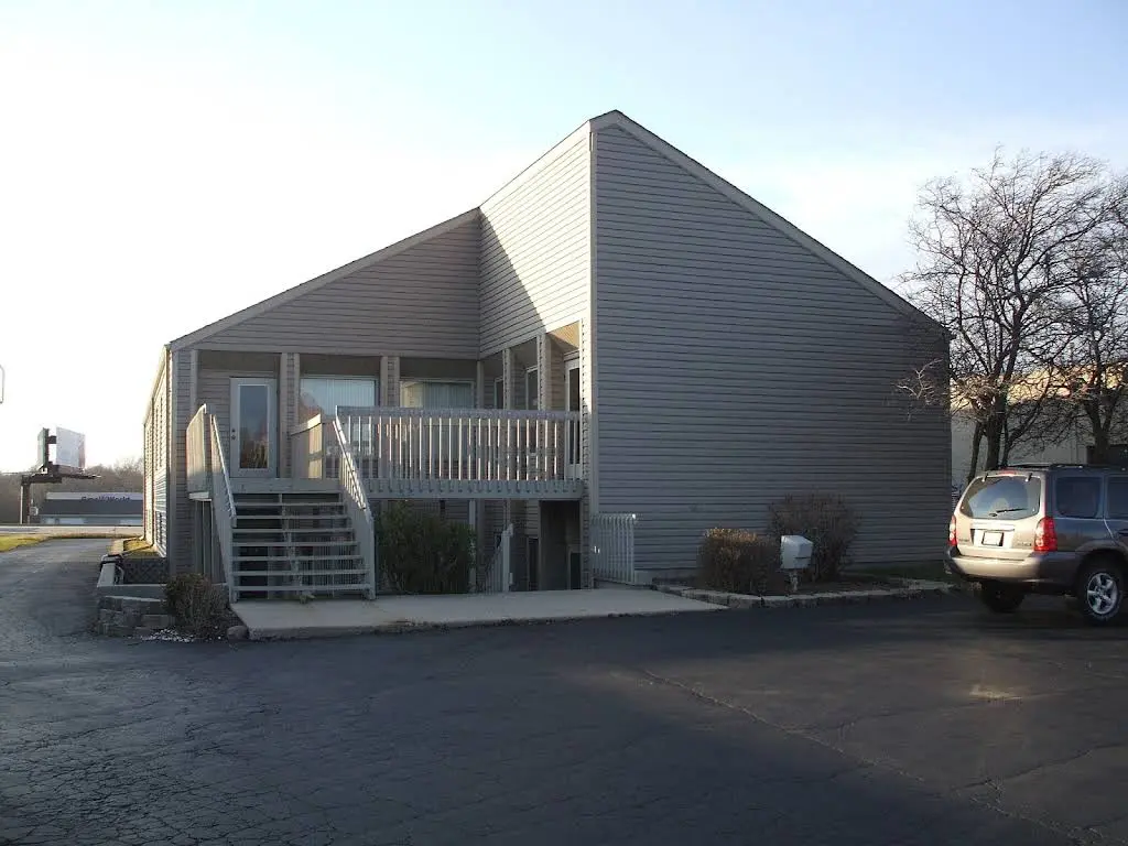 Cherryvale Dental - Professional dental clinic exterior with modern facilities