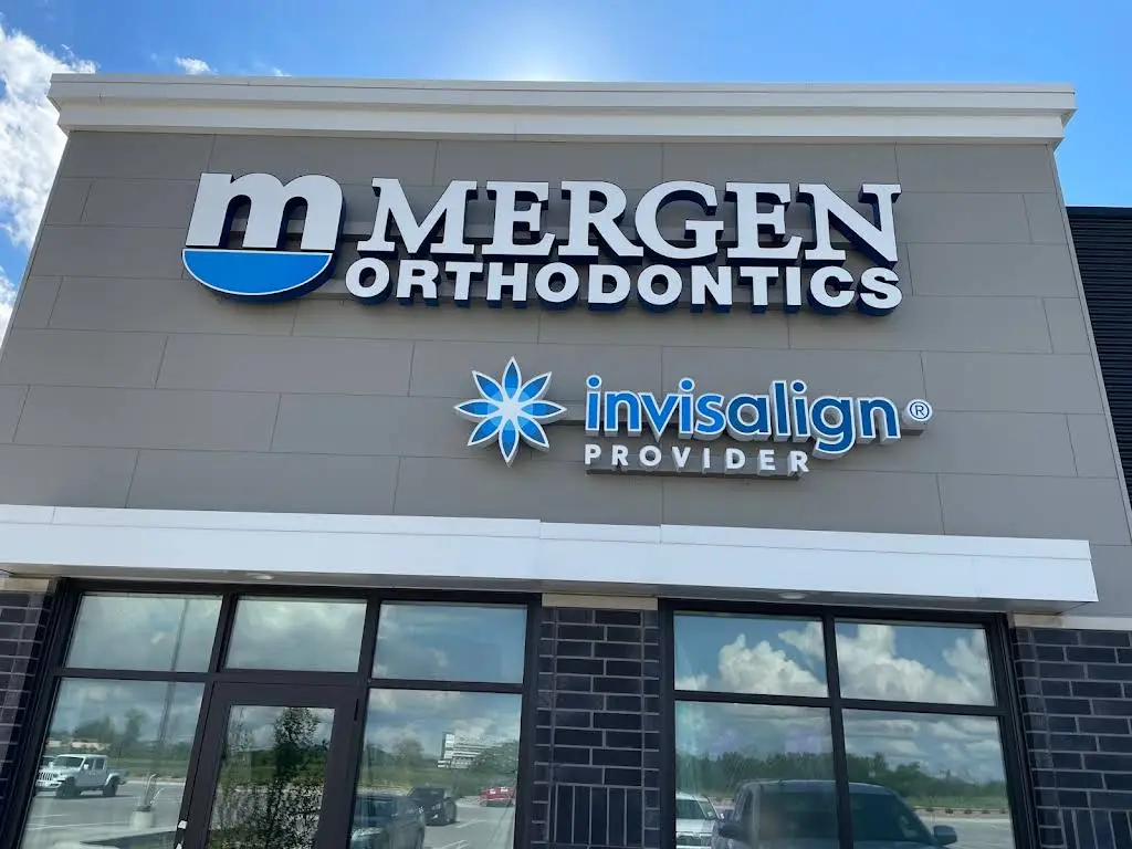 Mergen Orthodontics - Professional dental clinic exterior with modern facilities