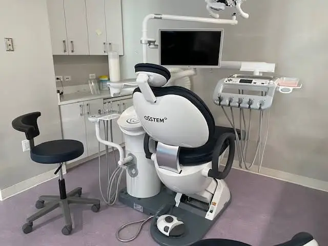 Twinbrook Dental Center - Professional dental clinic exterior with modern facilities