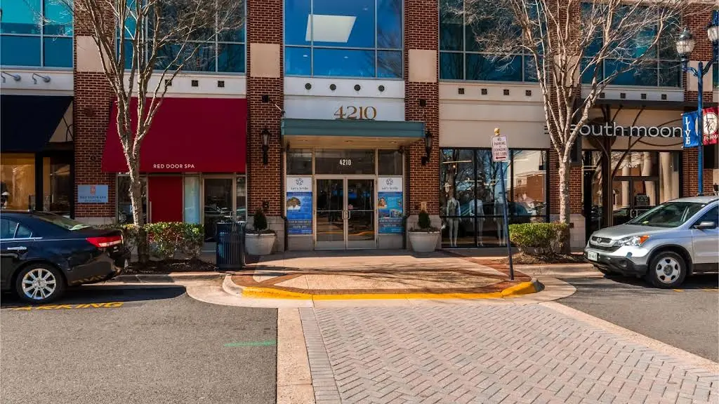 Smiles at Fairfax Corner - Professional dental clinic exterior with modern facilities