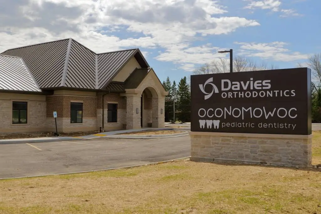 Oconomowoc Pediatric Dentistry - Professional dental clinic exterior with modern facilities