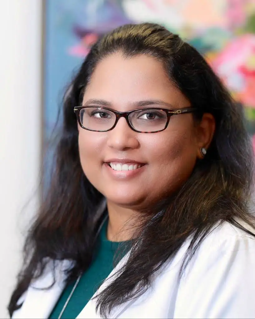 Shady Grove Dental Care: Shalini Chittamuri, D.D.S. - Professional dental clinic exterior with modern facilities