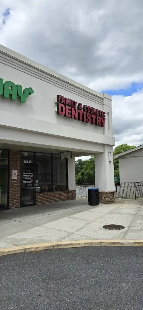 Victor R. Siegel, DDS - Professional dental clinic exterior with modern facilities