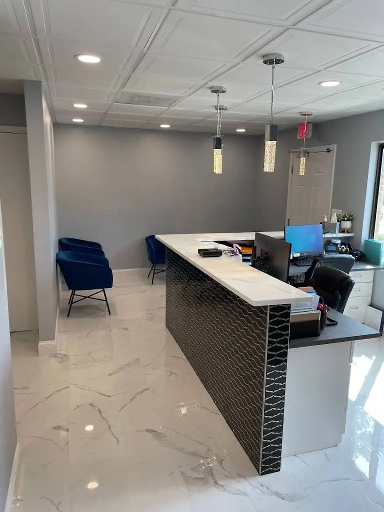Smile Loft Shady Grove - Professional dental clinic exterior with modern facilities
