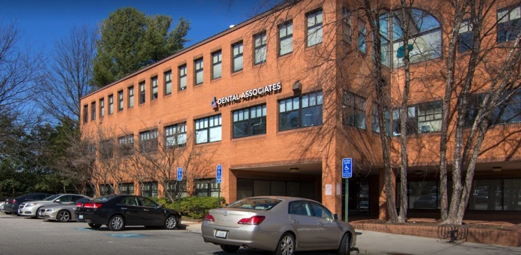 Cosmetic Dental Associates of Burke / Dental Associates of Northern Virginia - Professional dental clinic exterior with modern facilities