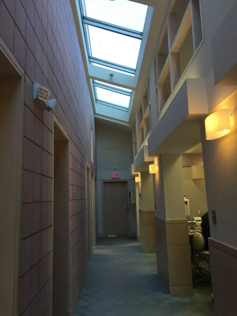 Towne Center Dental Care / Ronald J. Hollander, DDS