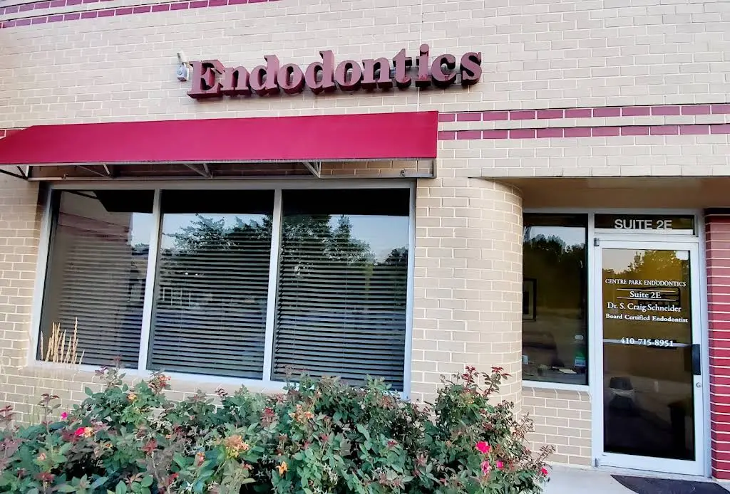 Centre Park Endodontics: Schneider S Craig DDS - Professional dental clinic exterior with modern facilities