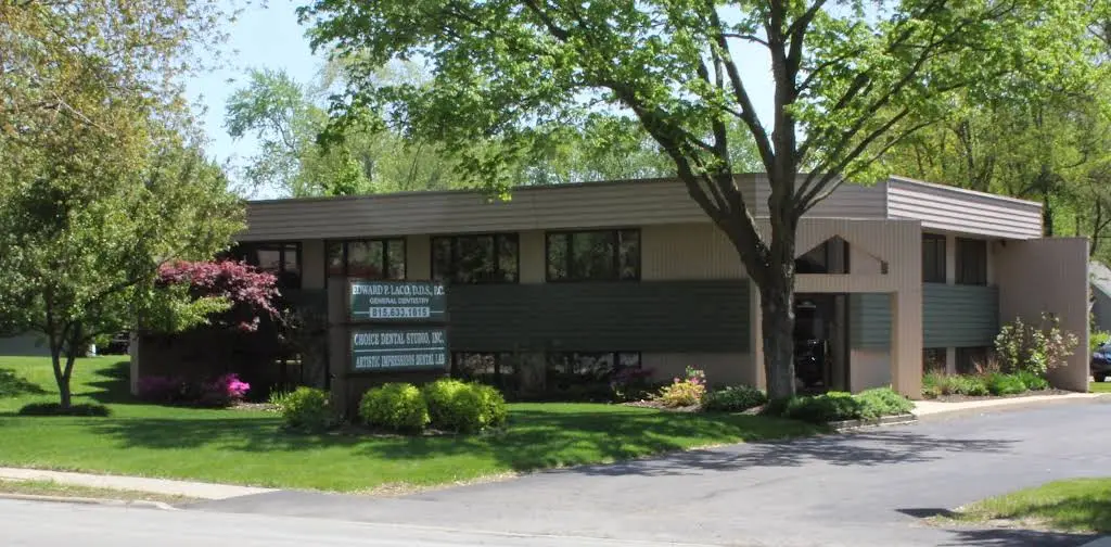 Edward P. Laco, DDS, PC - Professional dental clinic exterior with modern facilities