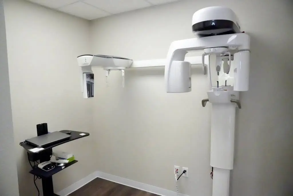 Layton Family Dental - Professional dental clinic exterior with modern facilities