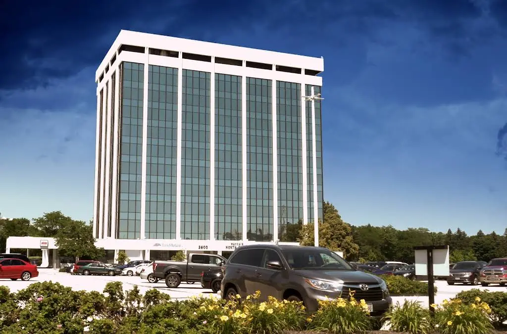 Midwest Dental - Wauwatosa - Professional dental clinic exterior with modern facilities