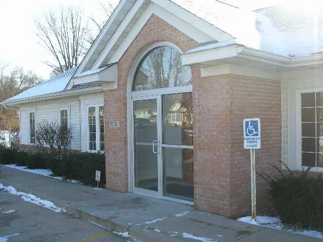 Maas Family Dental PC - Professional dental clinic exterior with modern facilities