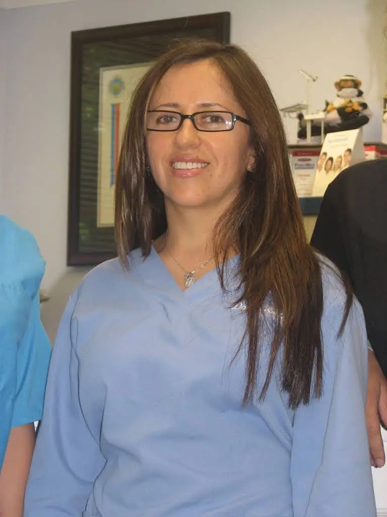 Dr. Lourdes R. Solis, DDS Family Dentistry of Gaithersburg - Professional dental clinic exterior with modern facilities