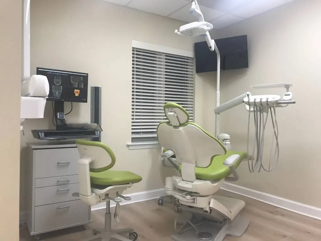 Russell Park Smiles - Professional dental clinic exterior with modern facilities