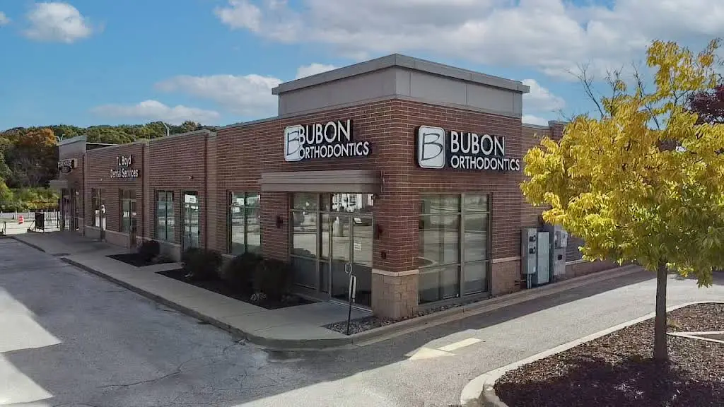 Bubon Orthodontics - Professional dental clinic exterior with modern facilities