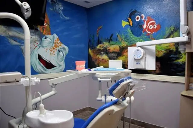 True Smiles Orthodontics - Professional dental clinic exterior with modern facilities