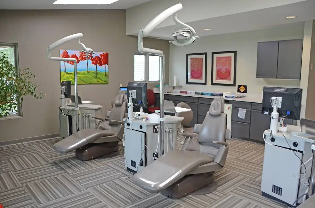 Hurst Orthodontics - Professional dental clinic exterior with modern facilities